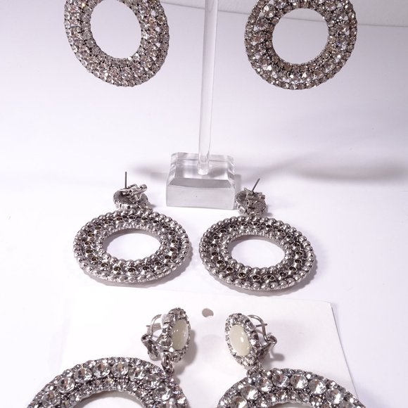 Banana Republic Brilliant CRYSTAL WREATH Opal Circle Drop EARRINGS NWT 68 - Picture 3 of 6